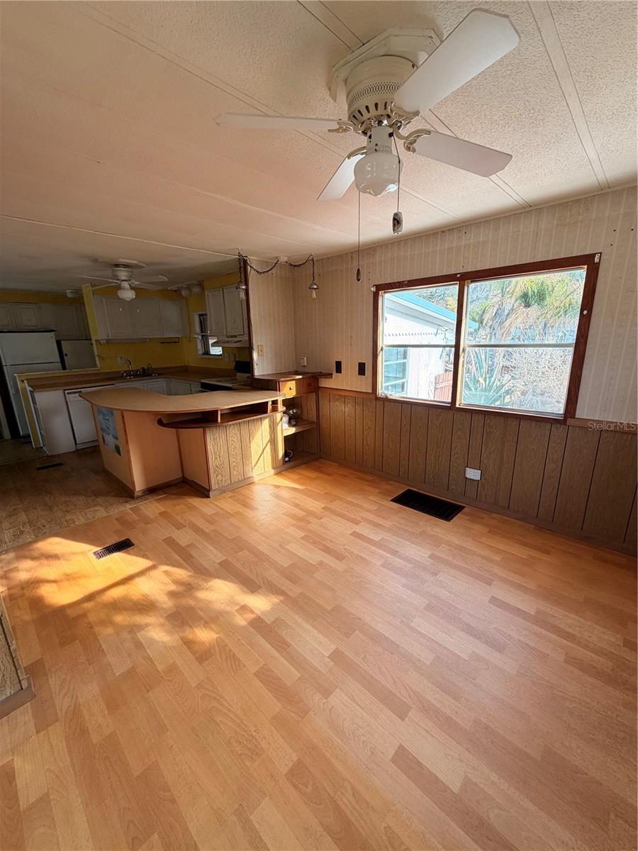 Image 8 of 22 For 10315 Pike Drive