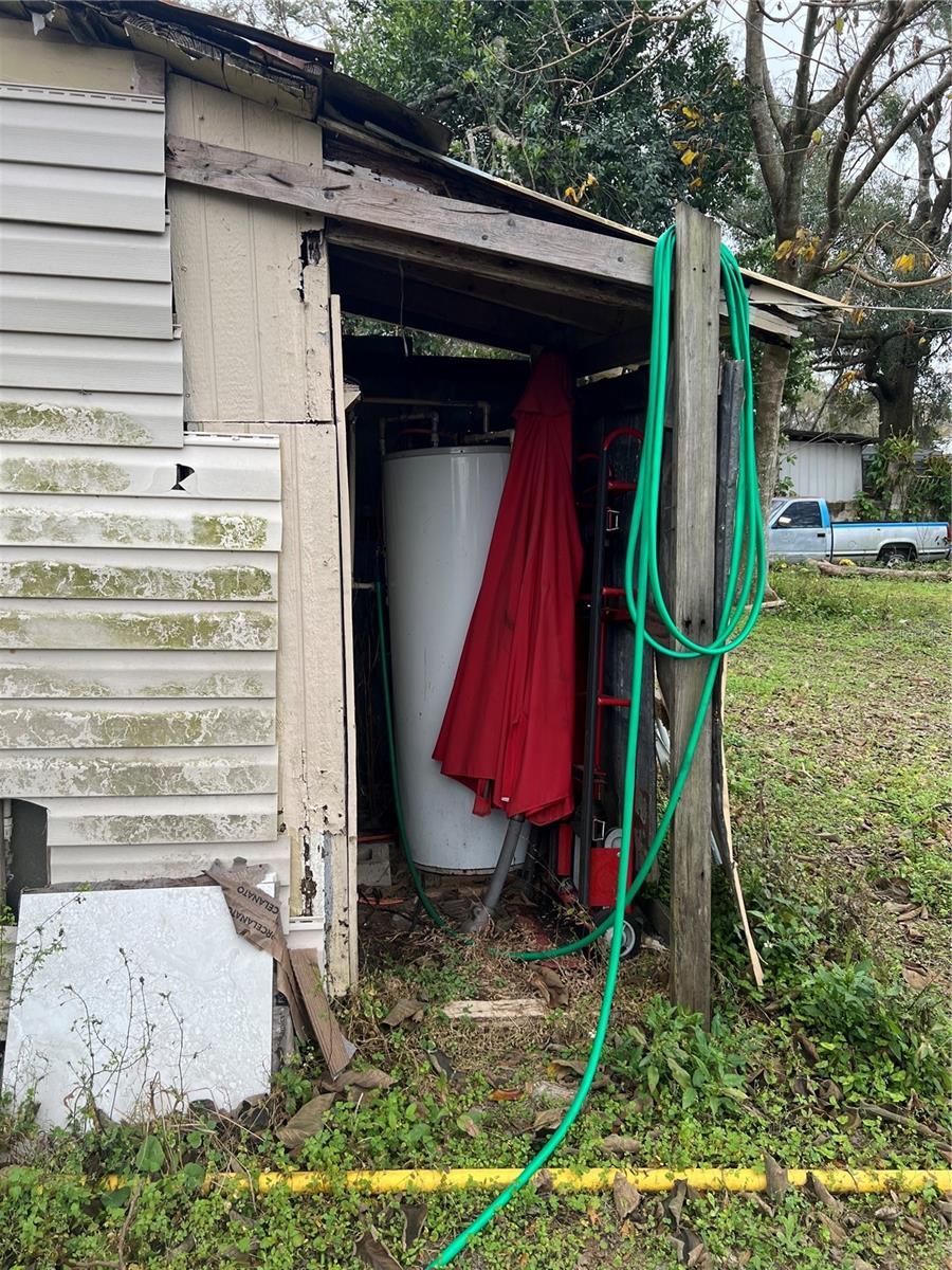 Image 4 of 4 For 37420 Tait Avenue