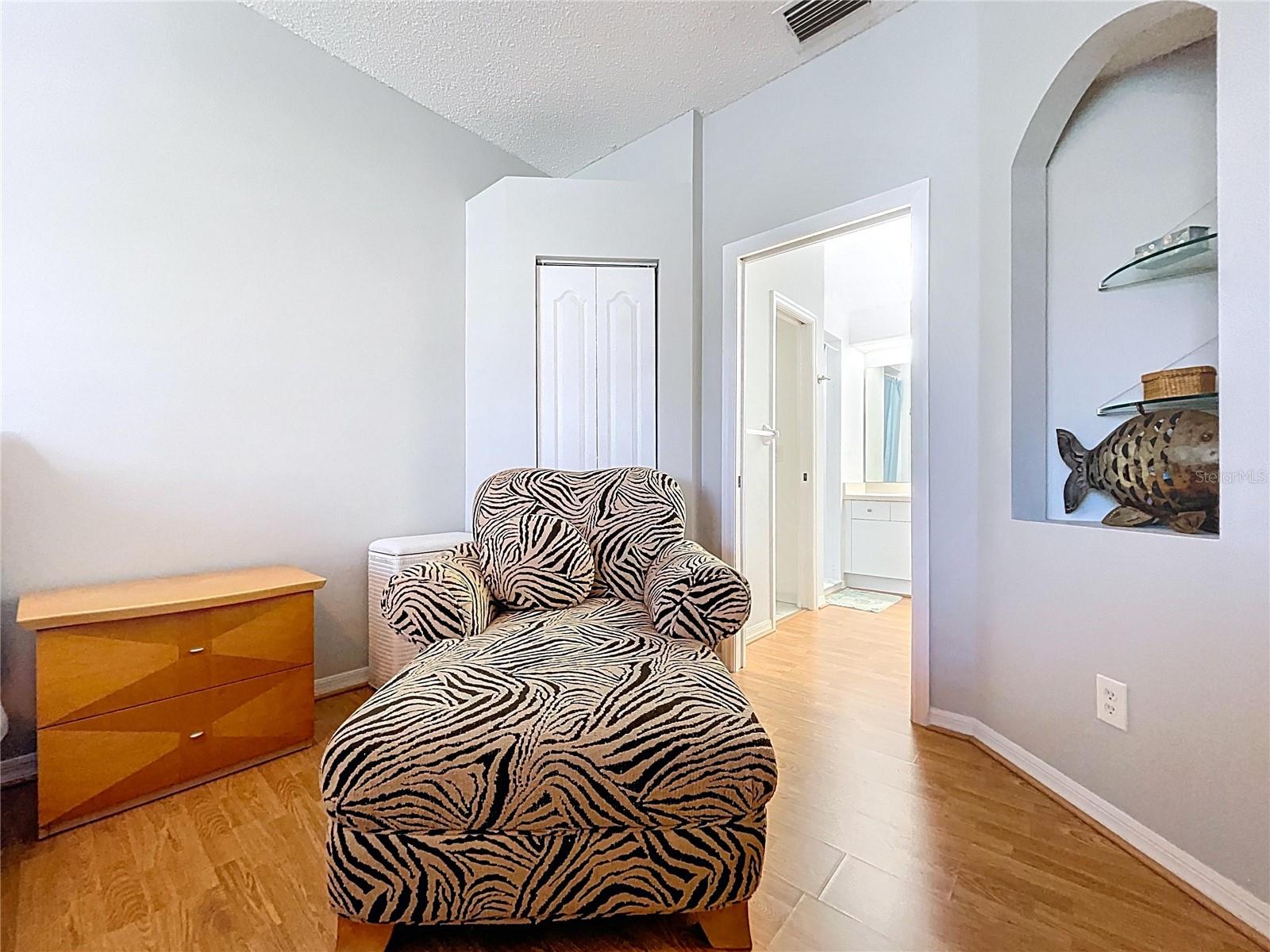 Image 24 of 52 For 248 Hemingway Drive