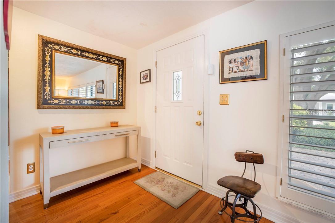 Image 4 of 40 For 2200 2nd Street N