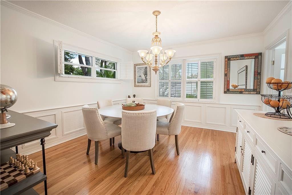 Image 7 of 40 For 2200 2nd Street N