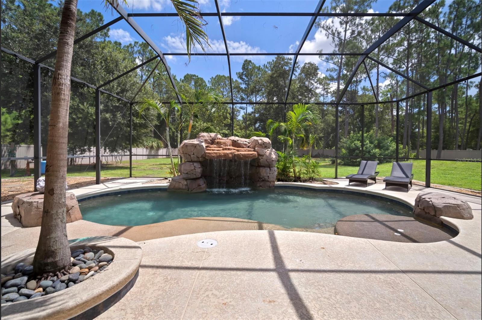 Image 9 of 20 For 7460 Thunderhead Street