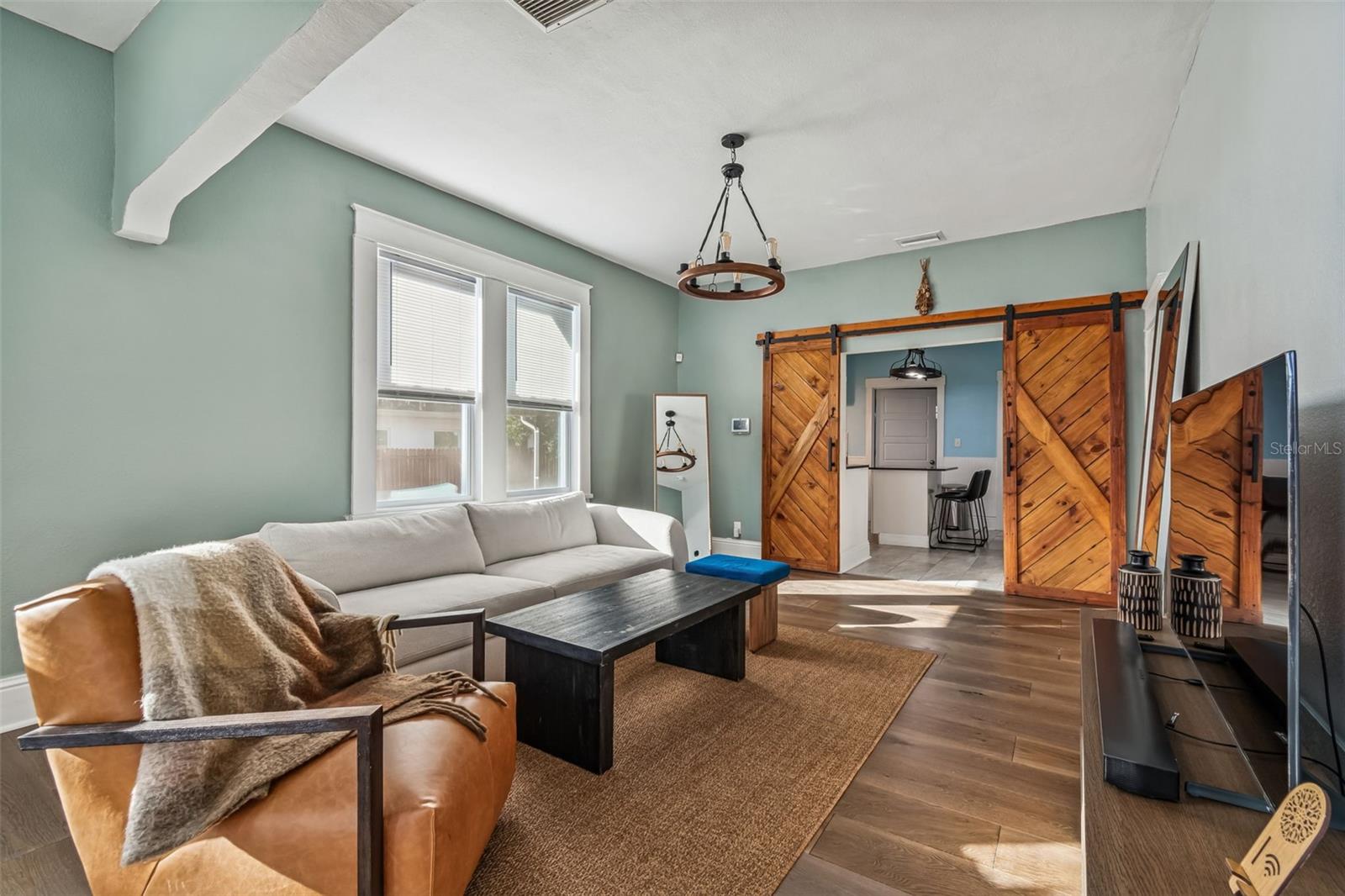 Image 14 of 65 For 1512 26th Avenue E