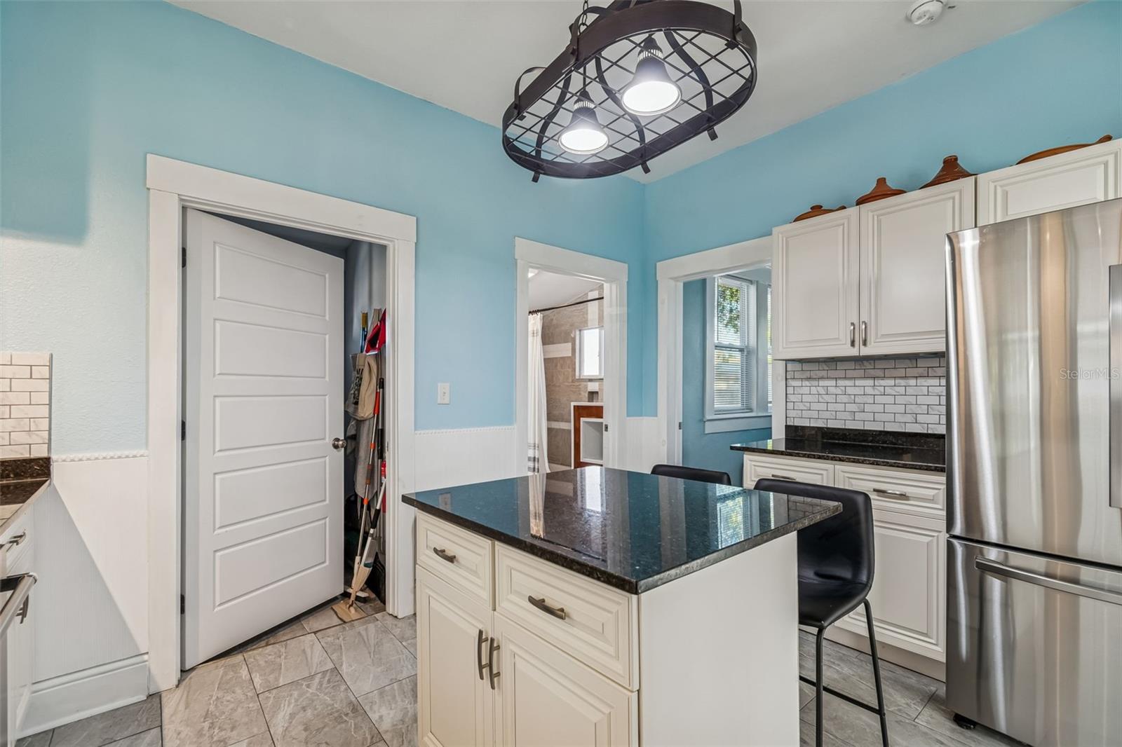 Image 37 of 65 For 1512 26th Avenue E