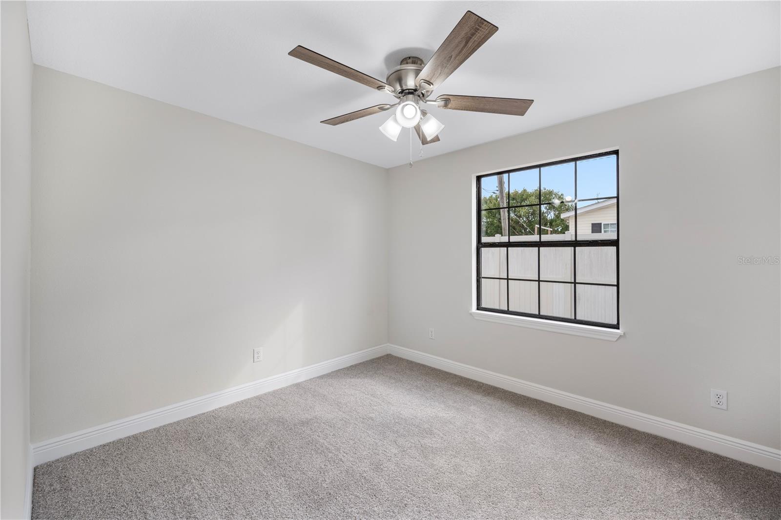 Image 15 of 33 For 217 Clearwater Avenue