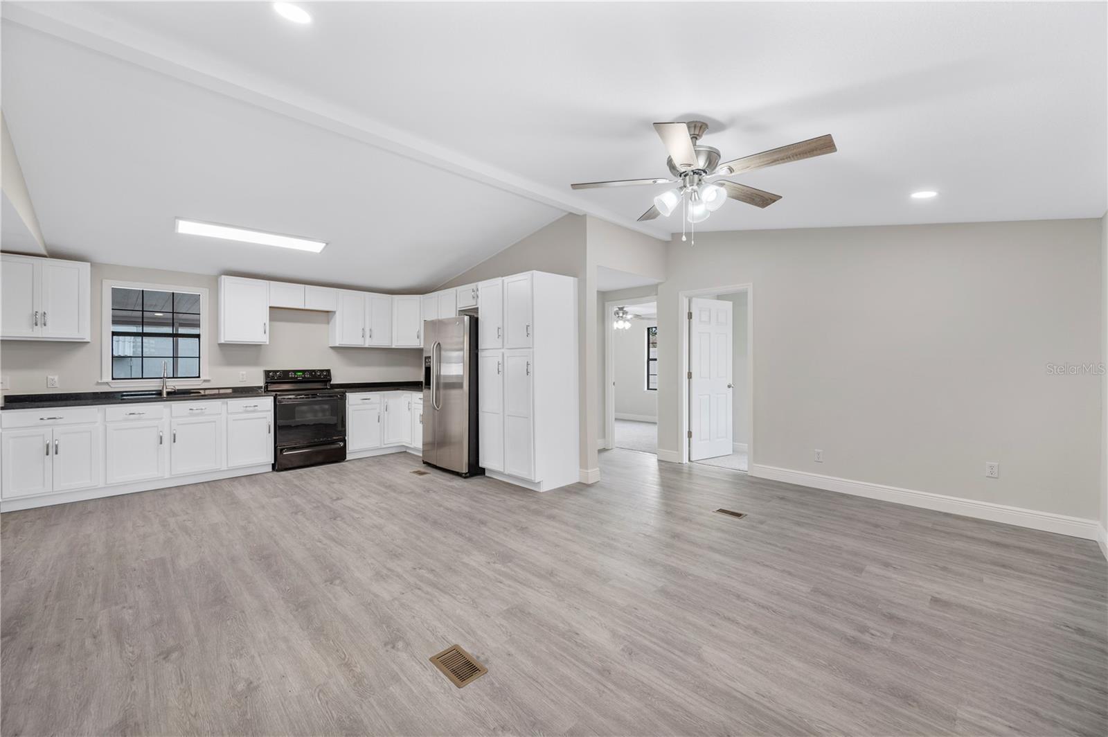 Image 2 of 33 For 217 Clearwater Avenue