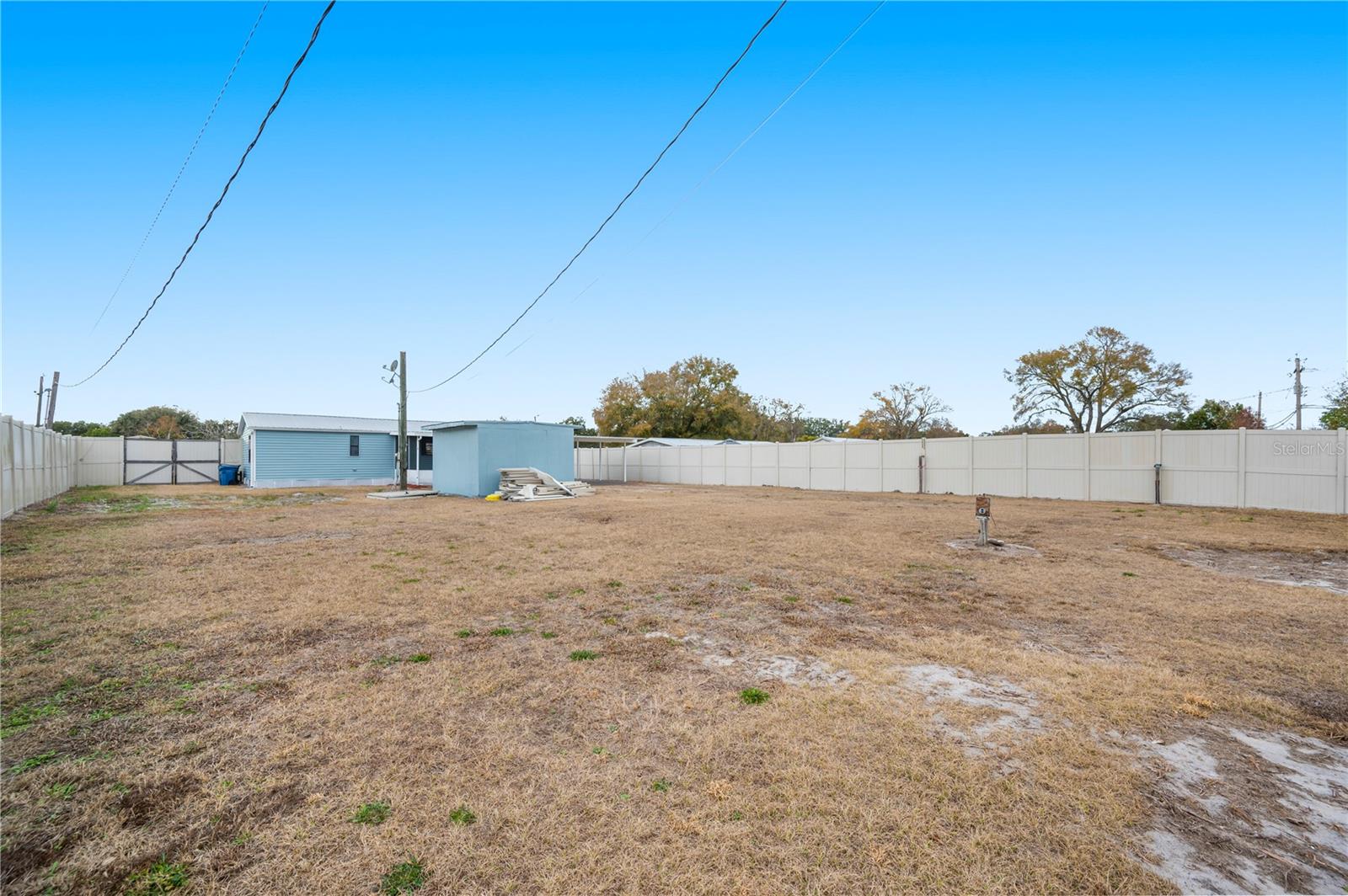 Image 28 of 33 For 217 Clearwater Avenue