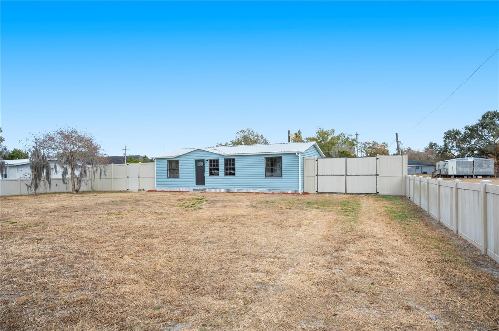 Image 31 of 33 For 217 Clearwater Avenue