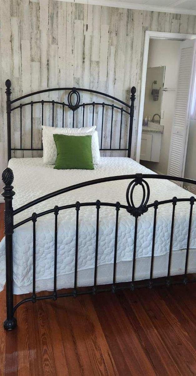 Image 21 of 26 For 219 24th Street W