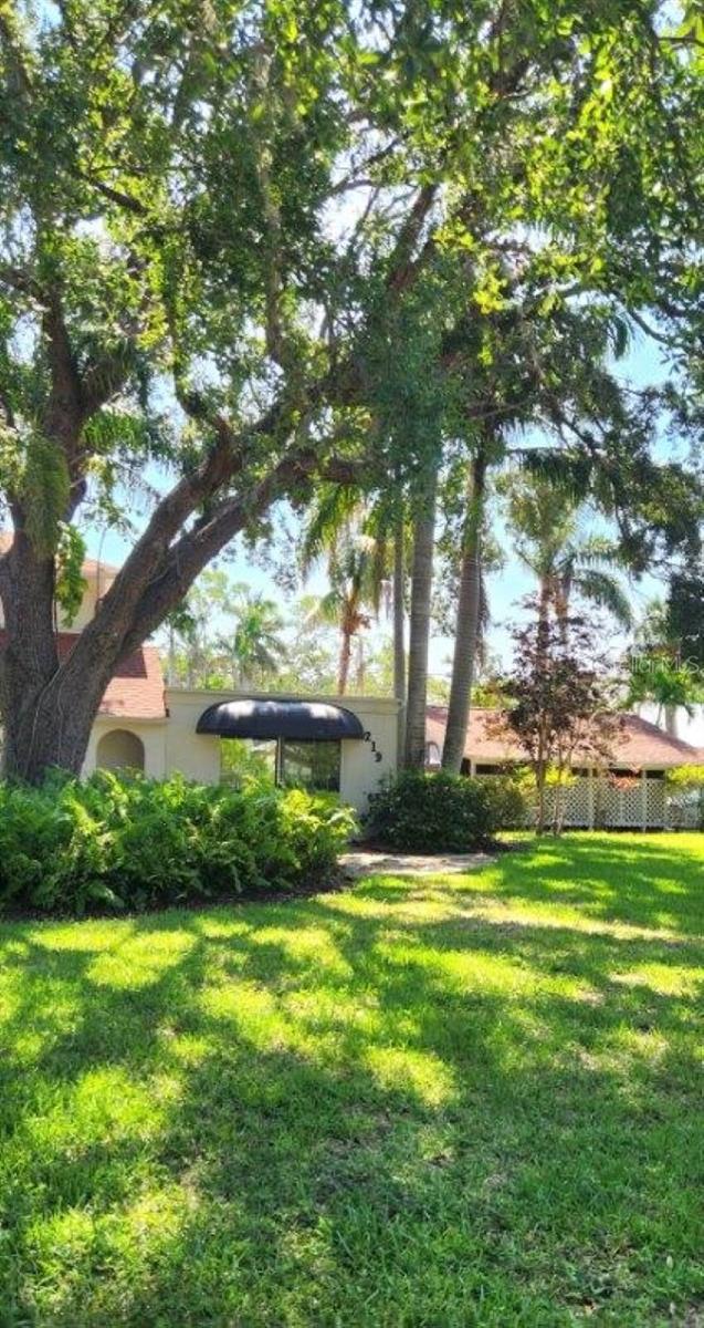 Image 6 of 26 For 219 24th Street W