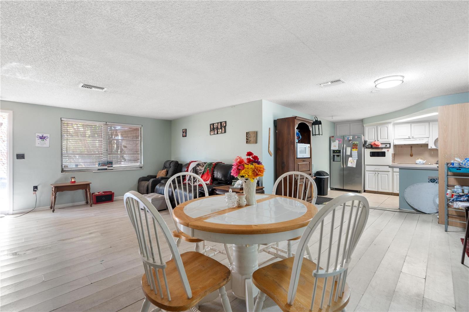 Image 10 of 22 For 7207 Country Club Drive