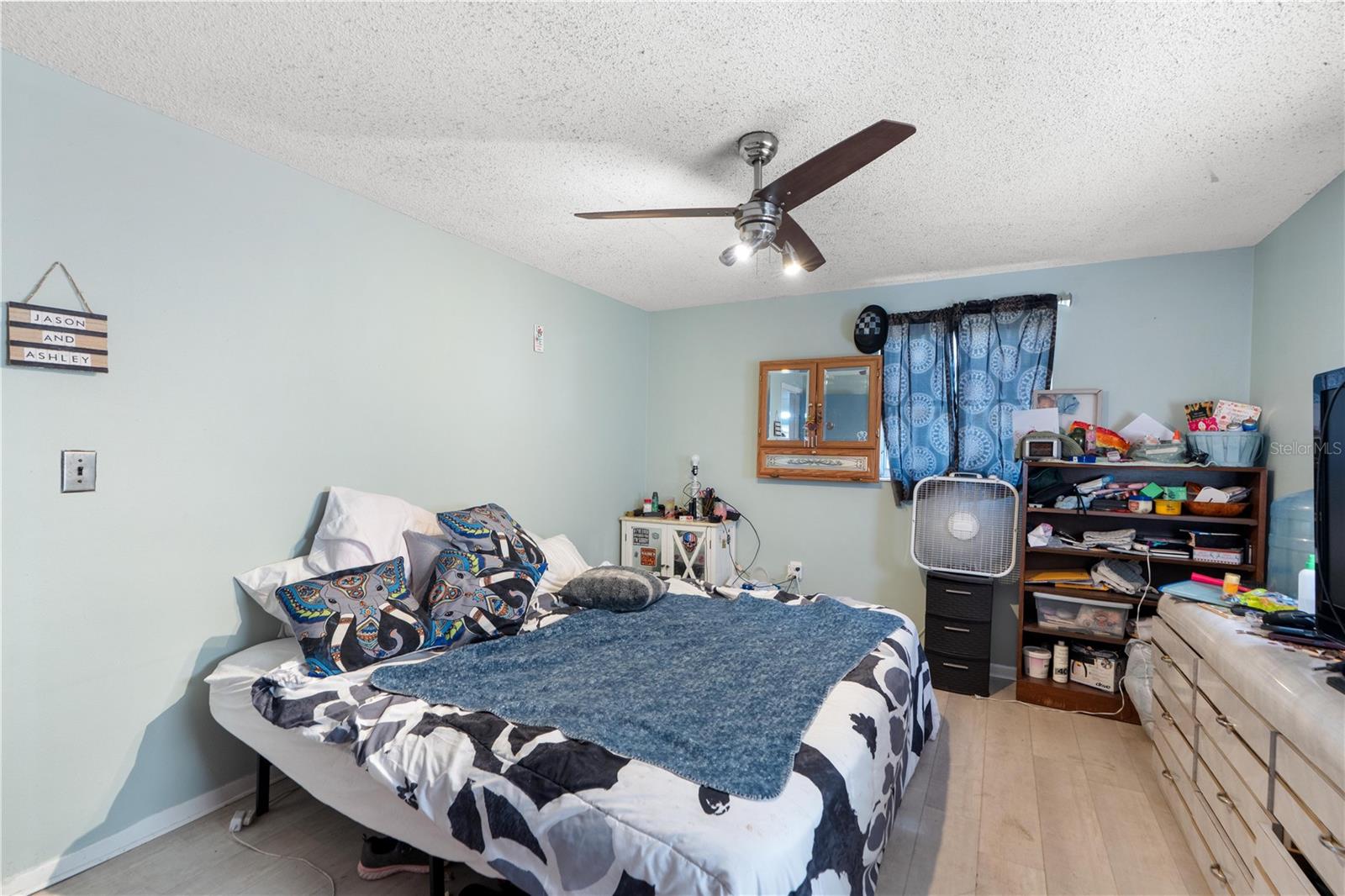 Image 5 of 22 For 7207 Country Club Drive