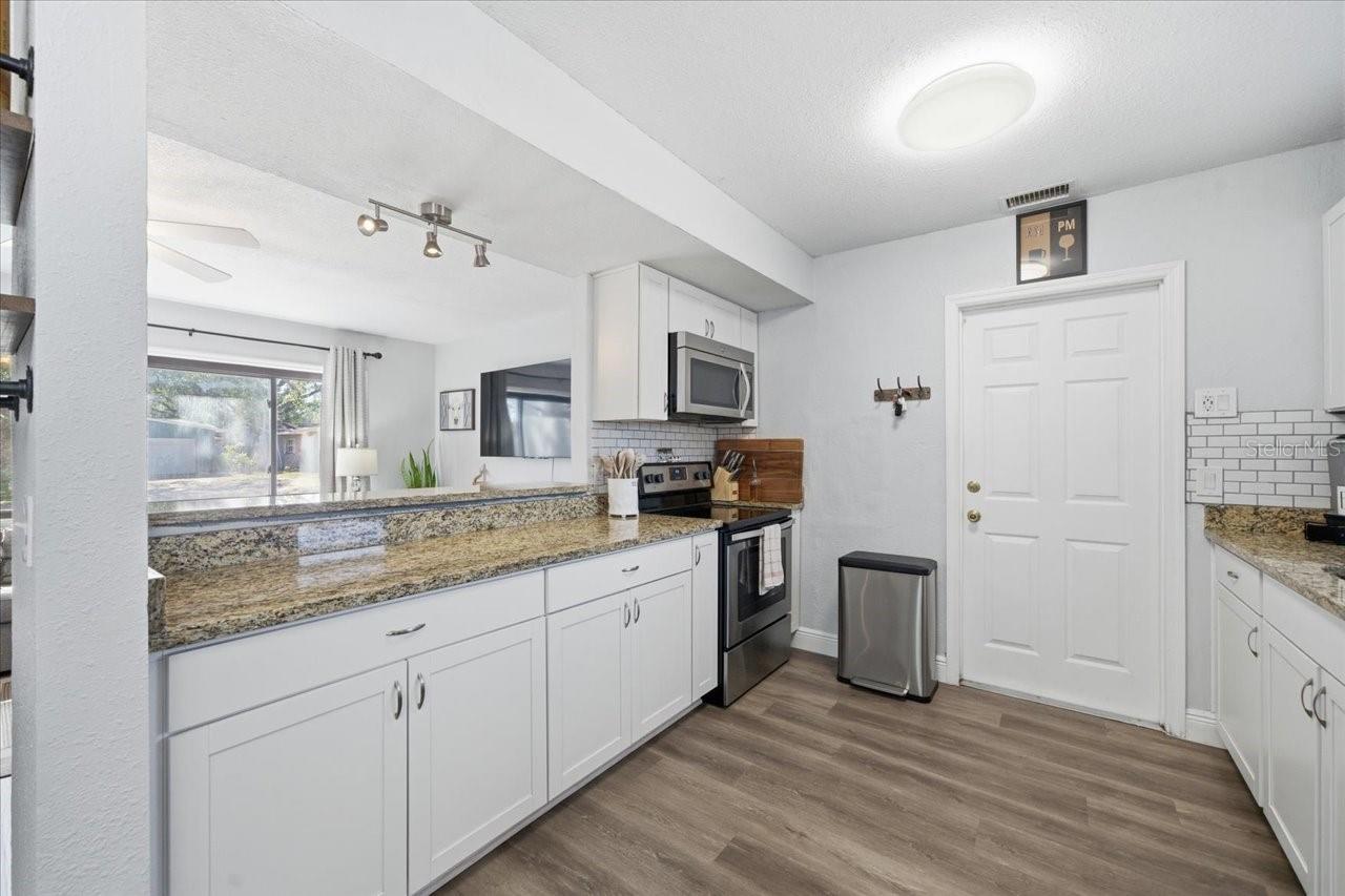 Image 12 of 34 For 3487 Begonia Place