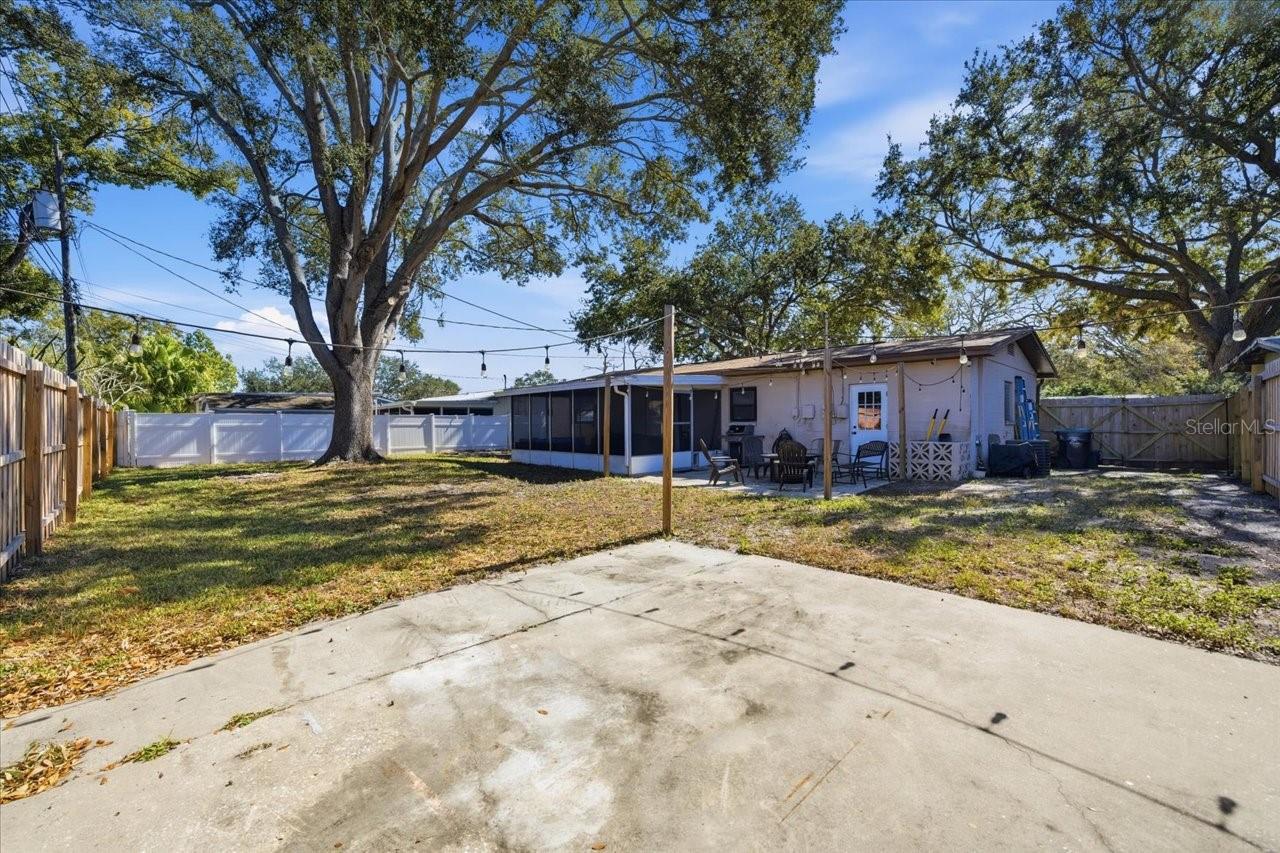 Image 33 of 34 For 3487 Begonia Place