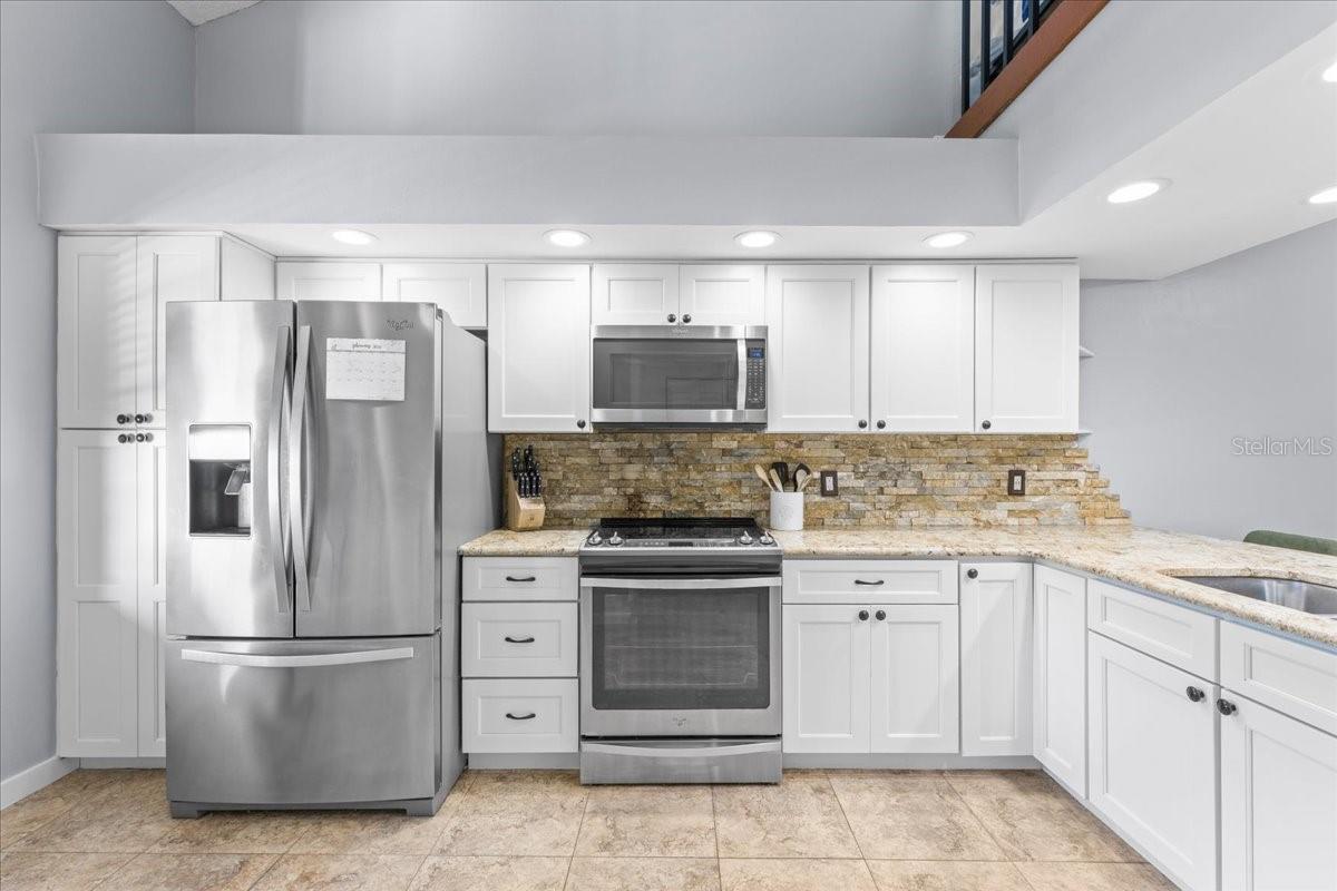 Image 12 of 44 For 40 Shamrock Way 40