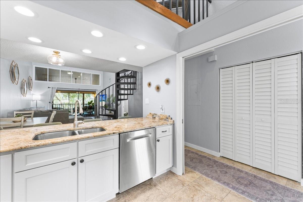 Image 13 of 44 For 40 Shamrock Way 40