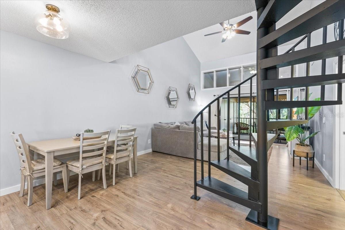 Image 17 of 44 For 40 Shamrock Way 40