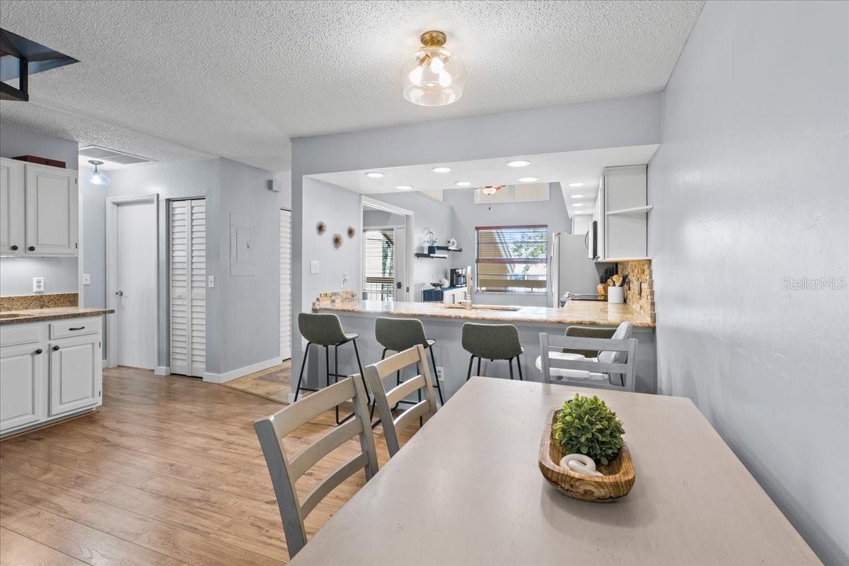 Image 19 of 44 For 40 Shamrock Way 40