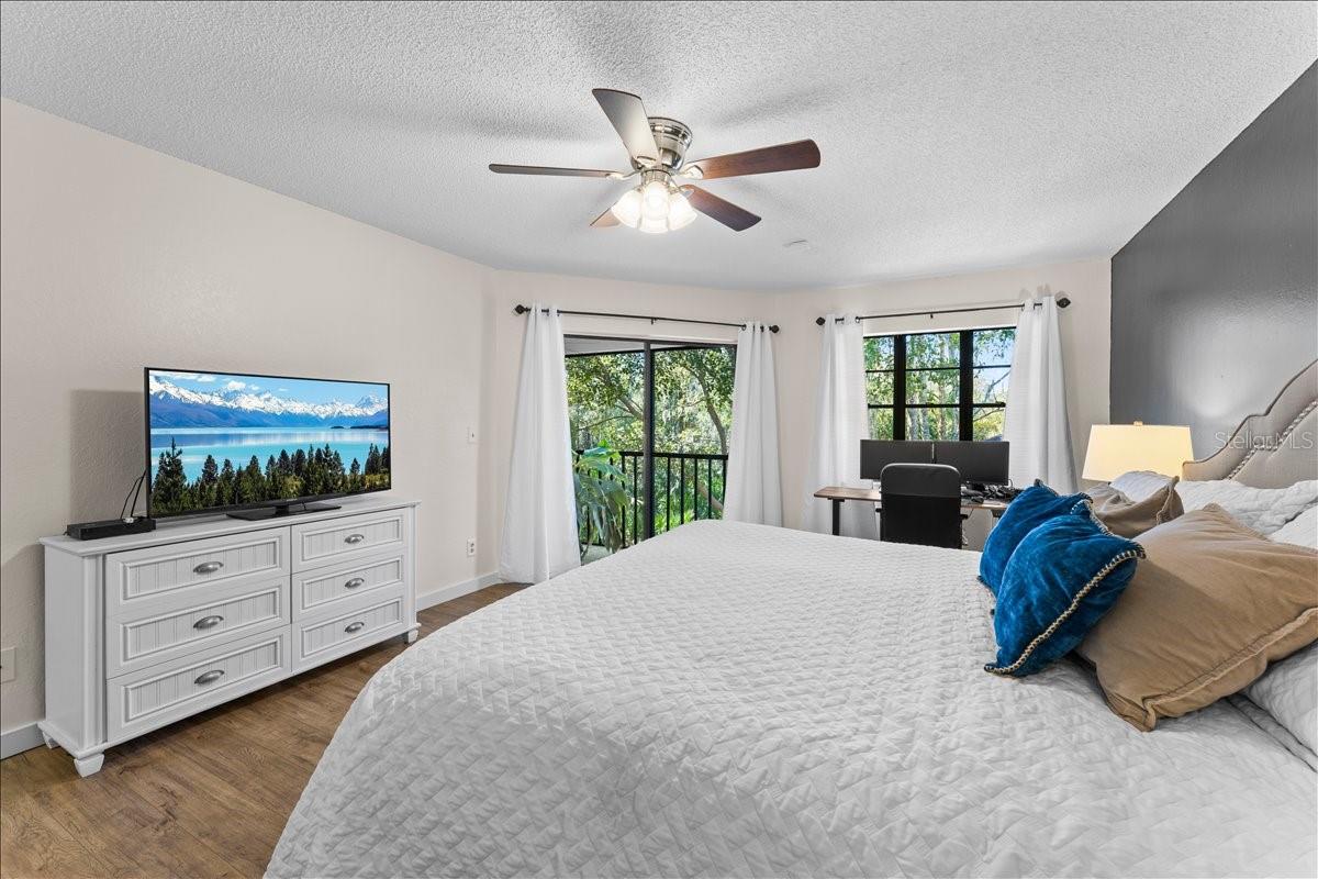 Image 24 of 44 For 40 Shamrock Way 40