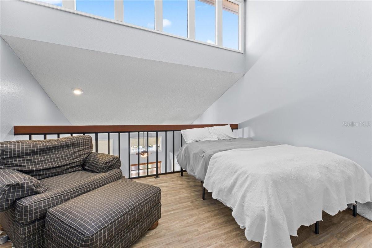 Image 34 of 44 For 40 Shamrock Way 40