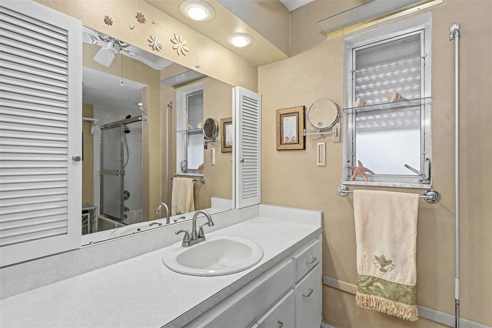 Image 25 of 38 For 11845 66th Avenue