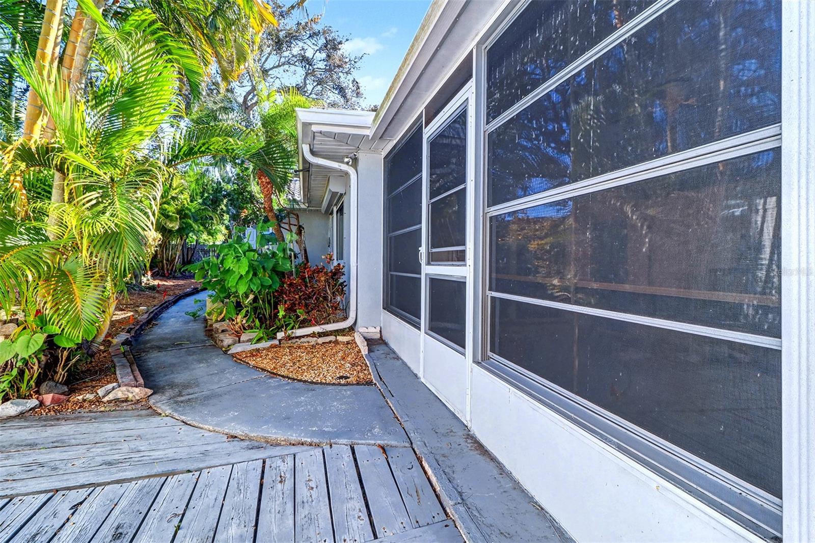 Image 29 of 38 For 11845 66th Avenue