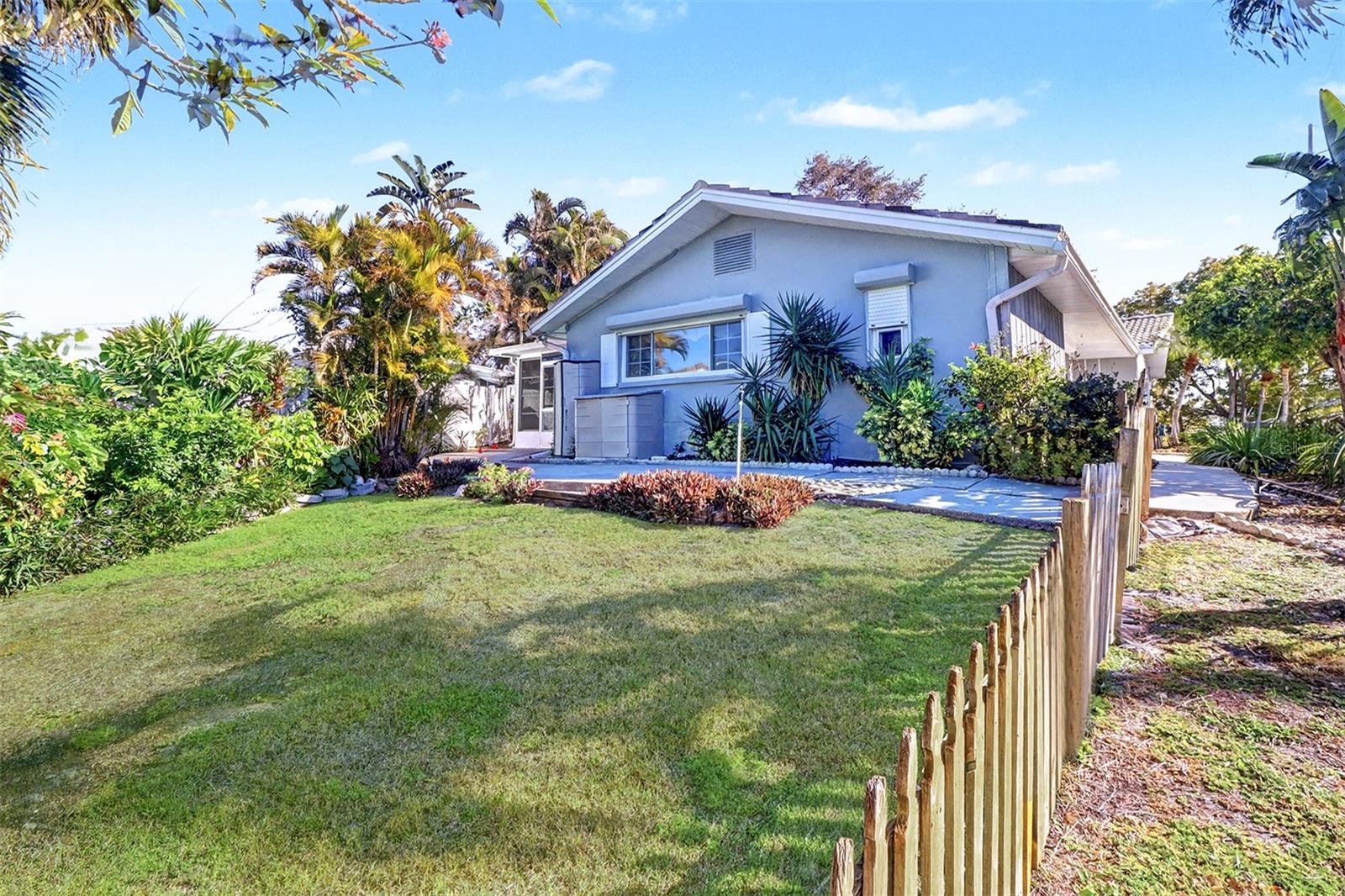 Image 30 of 38 For 11845 66th Avenue