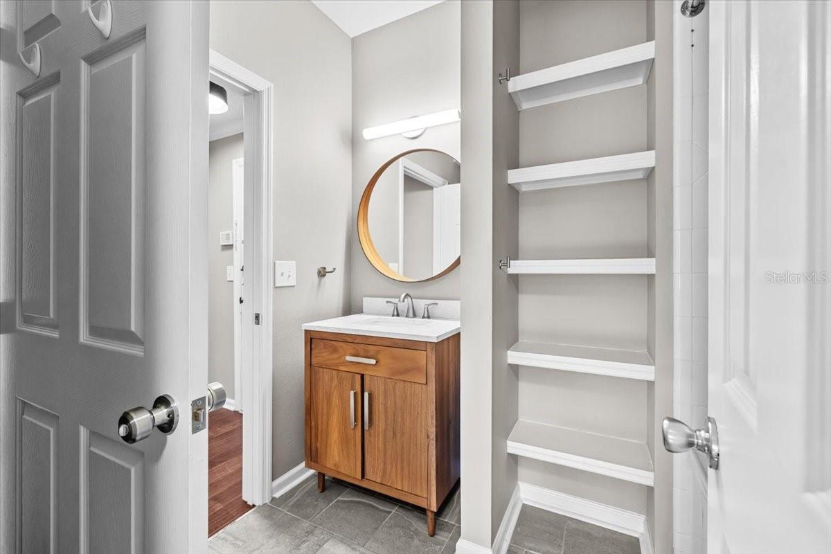 Image 21 of 39 For 800 Dakota Avenue 206