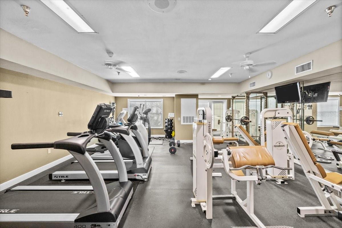 Image 33 of 39 For 800 Dakota Avenue 206