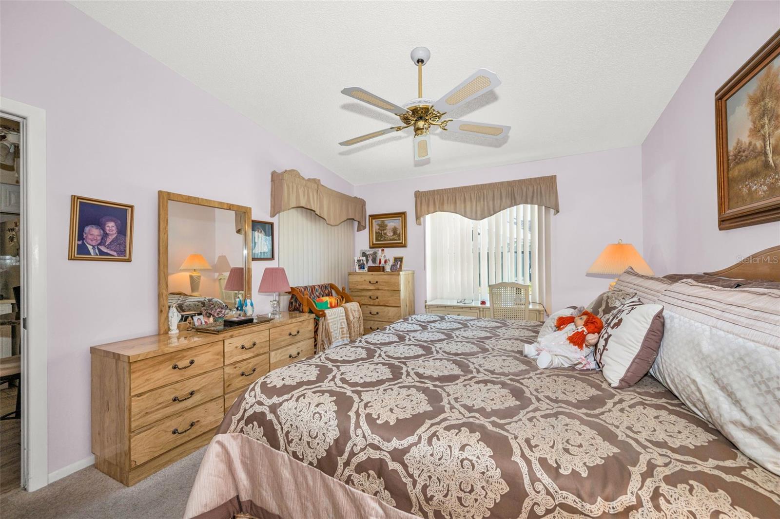 Image 26 of 52 For 8202 Leafy Court