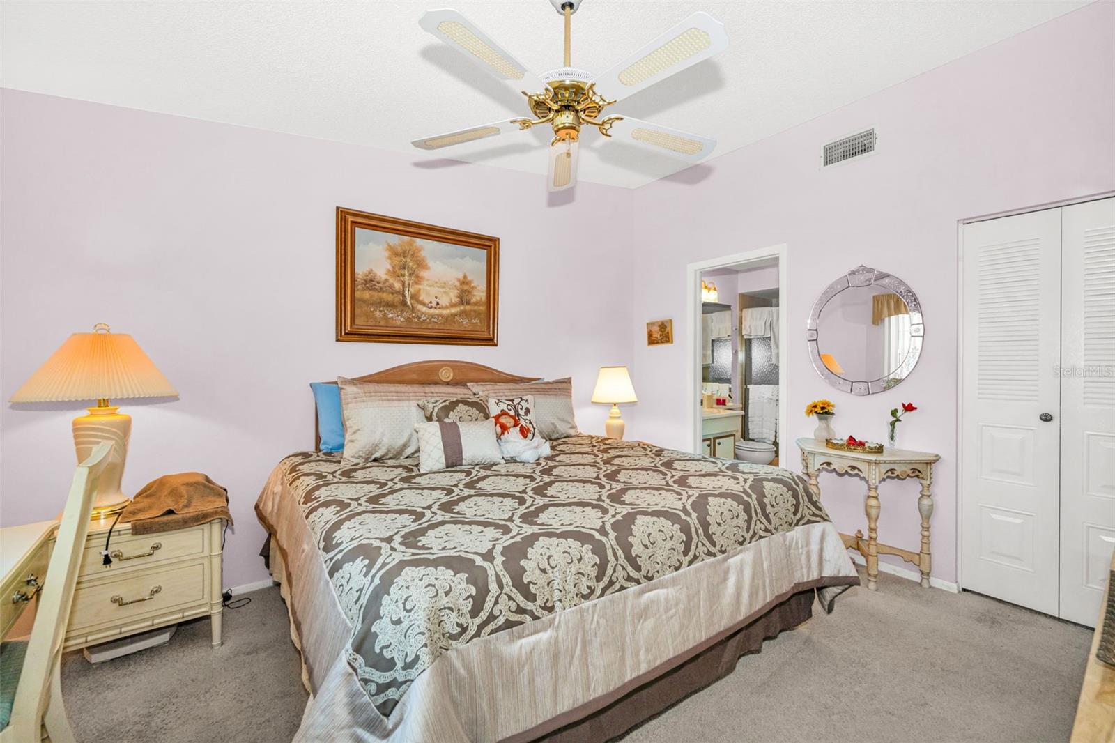 Image 27 of 52 For 8202 Leafy Court