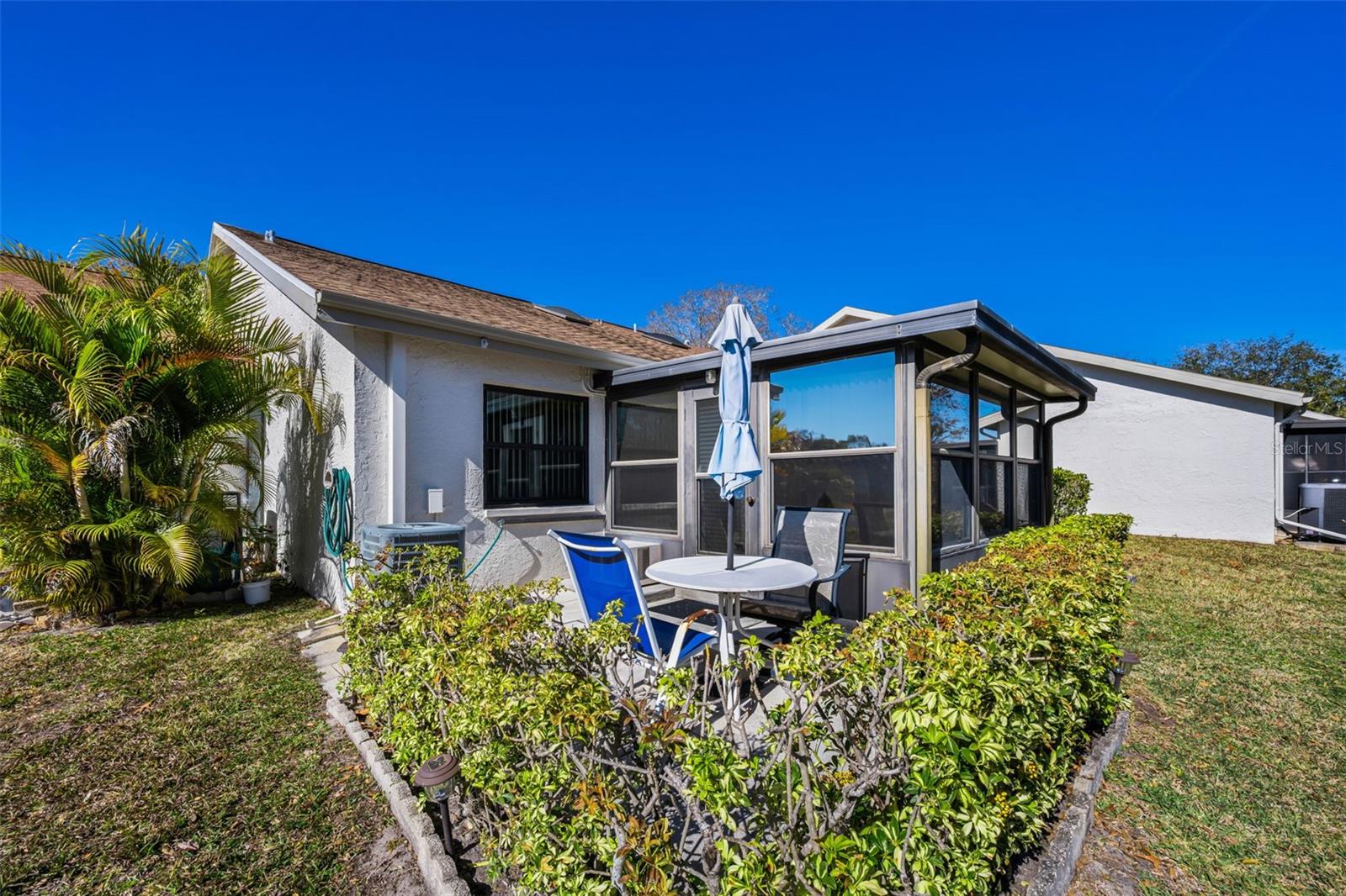 Image 40 of 52 For 8202 Leafy Court