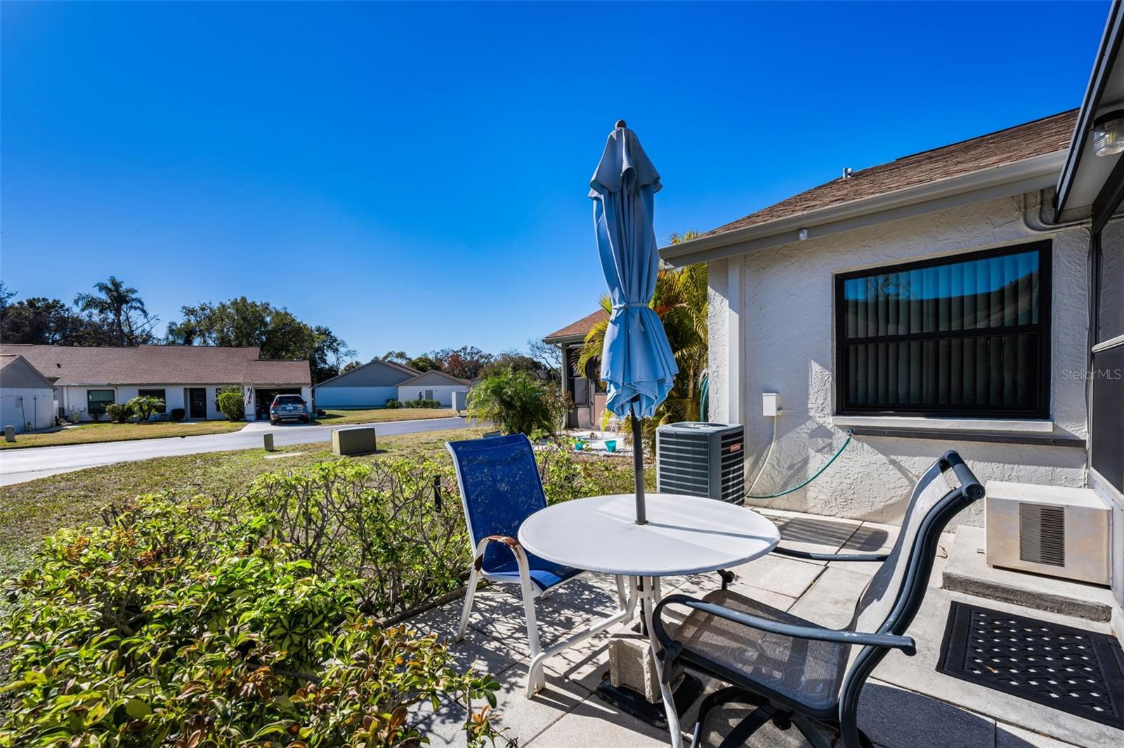 Image 41 of 52 For 8202 Leafy Court