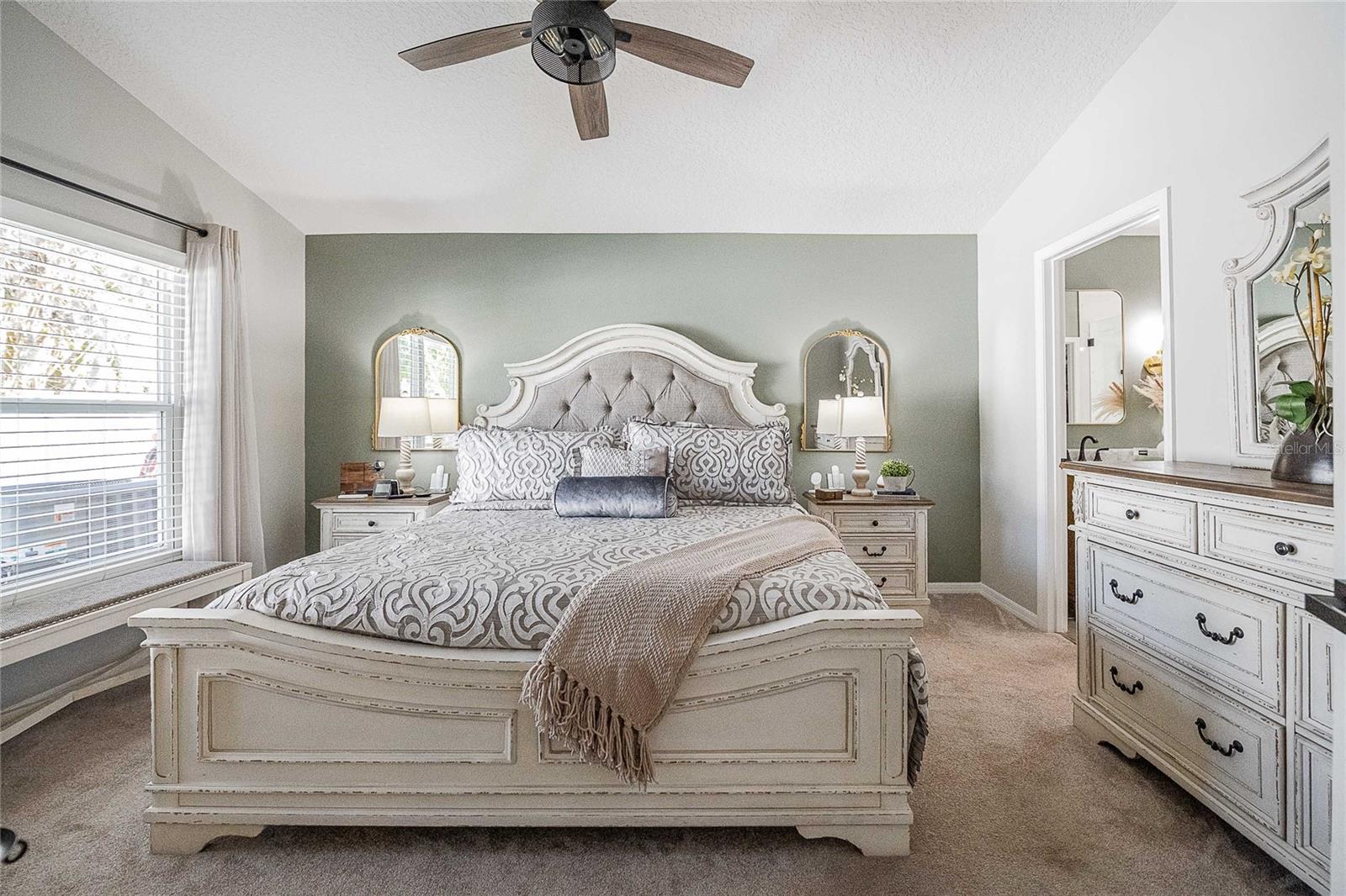 Listing photo id 18 for 2524 Siena Way