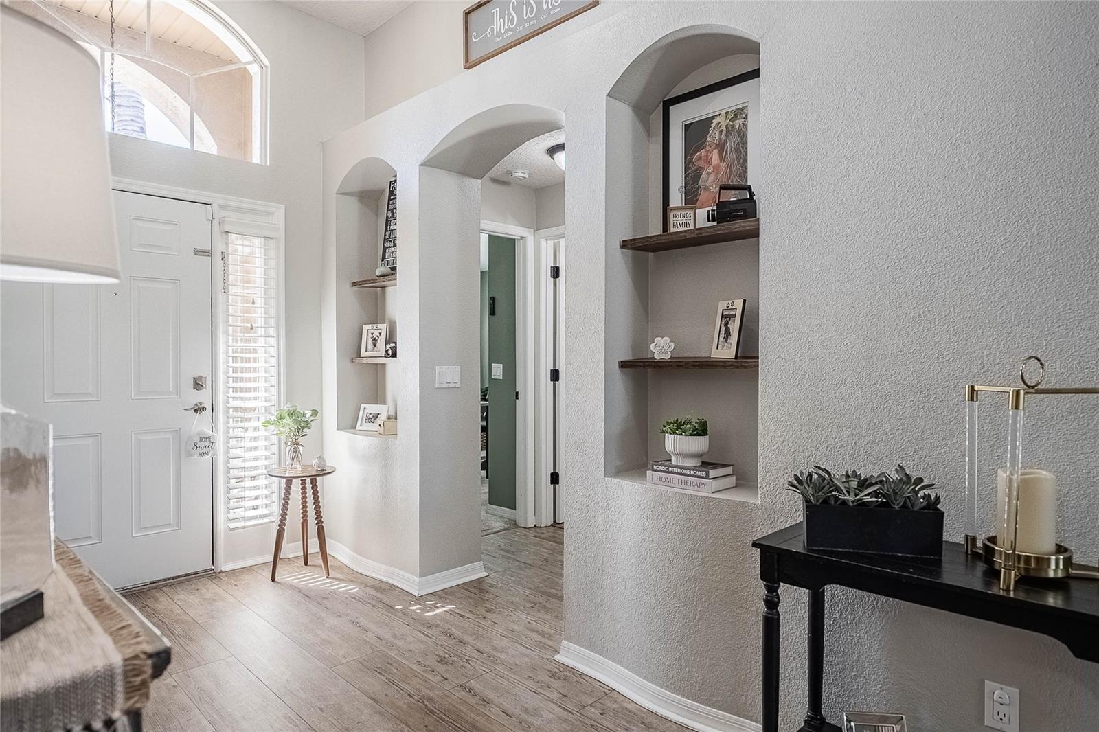 Listing photo id 2 for 2524 Siena Way