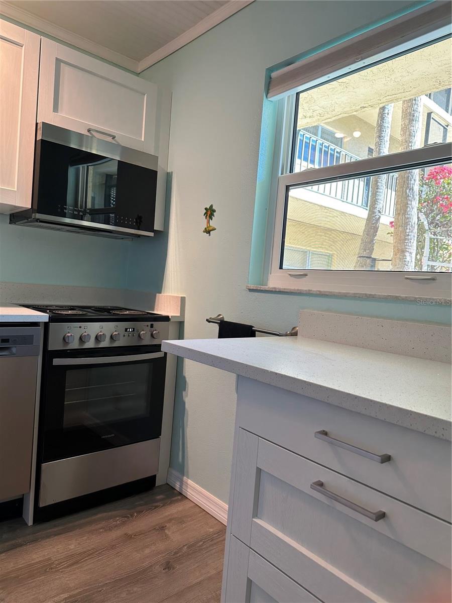 Image 12 of 44 For 11485 Oakhurst Road 200-114