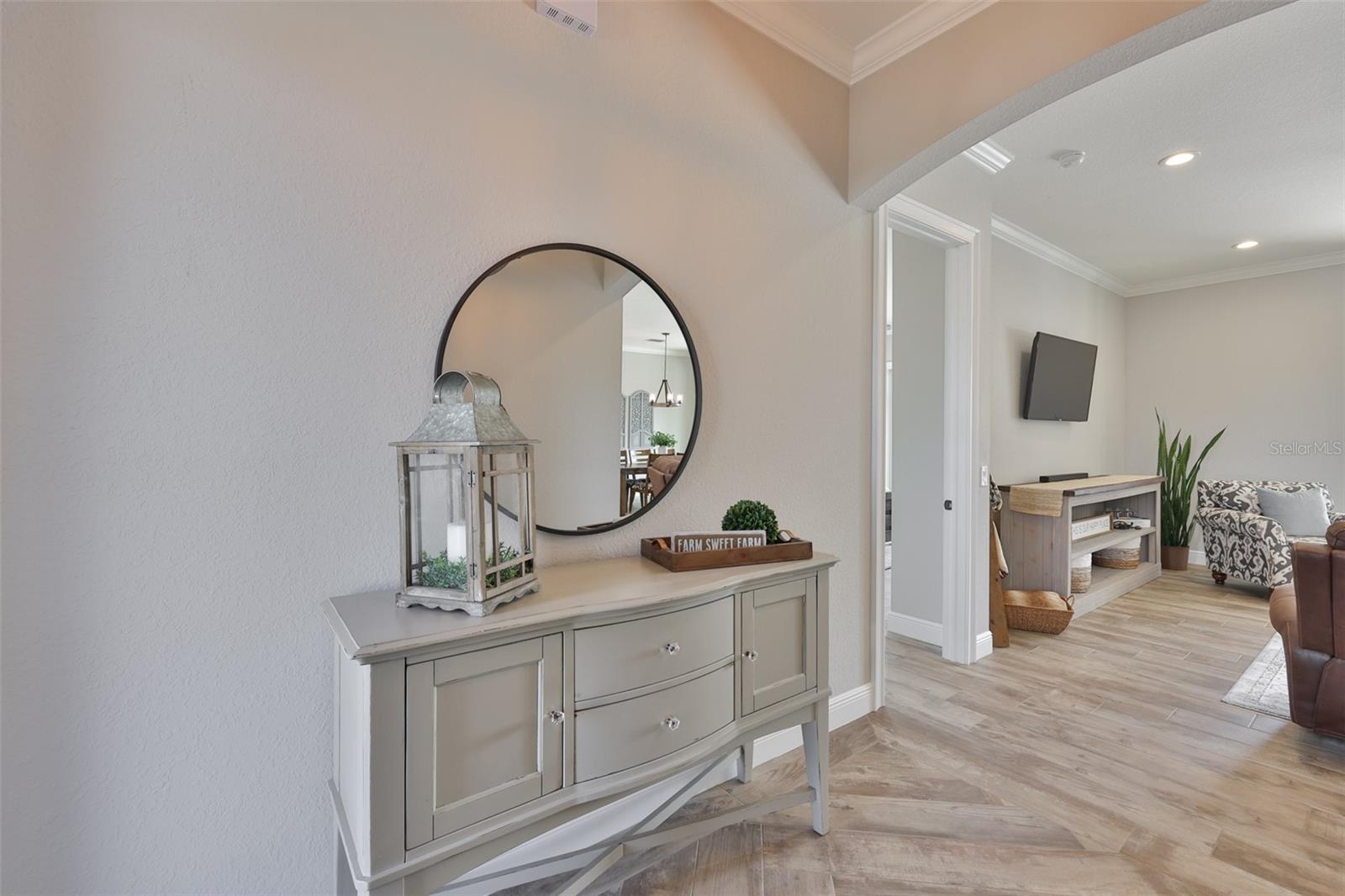 Image 11 of 100 For 7510 Lithia Pinecrest Road