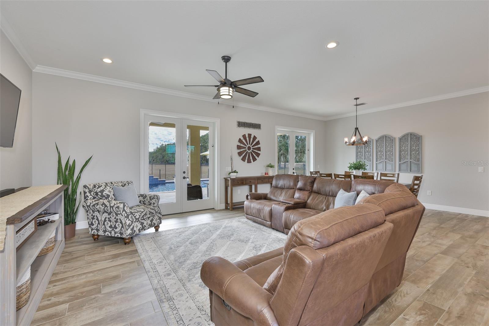 Image 22 of 100 For 7510 Lithia Pinecrest Road