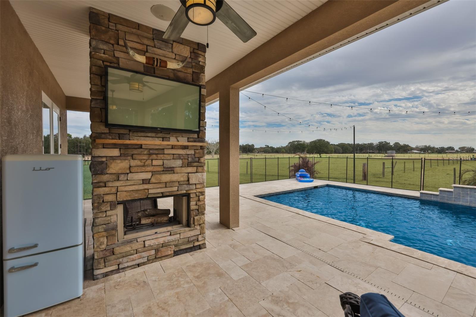 Image 52 of 100 For 7510 Lithia Pinecrest Road