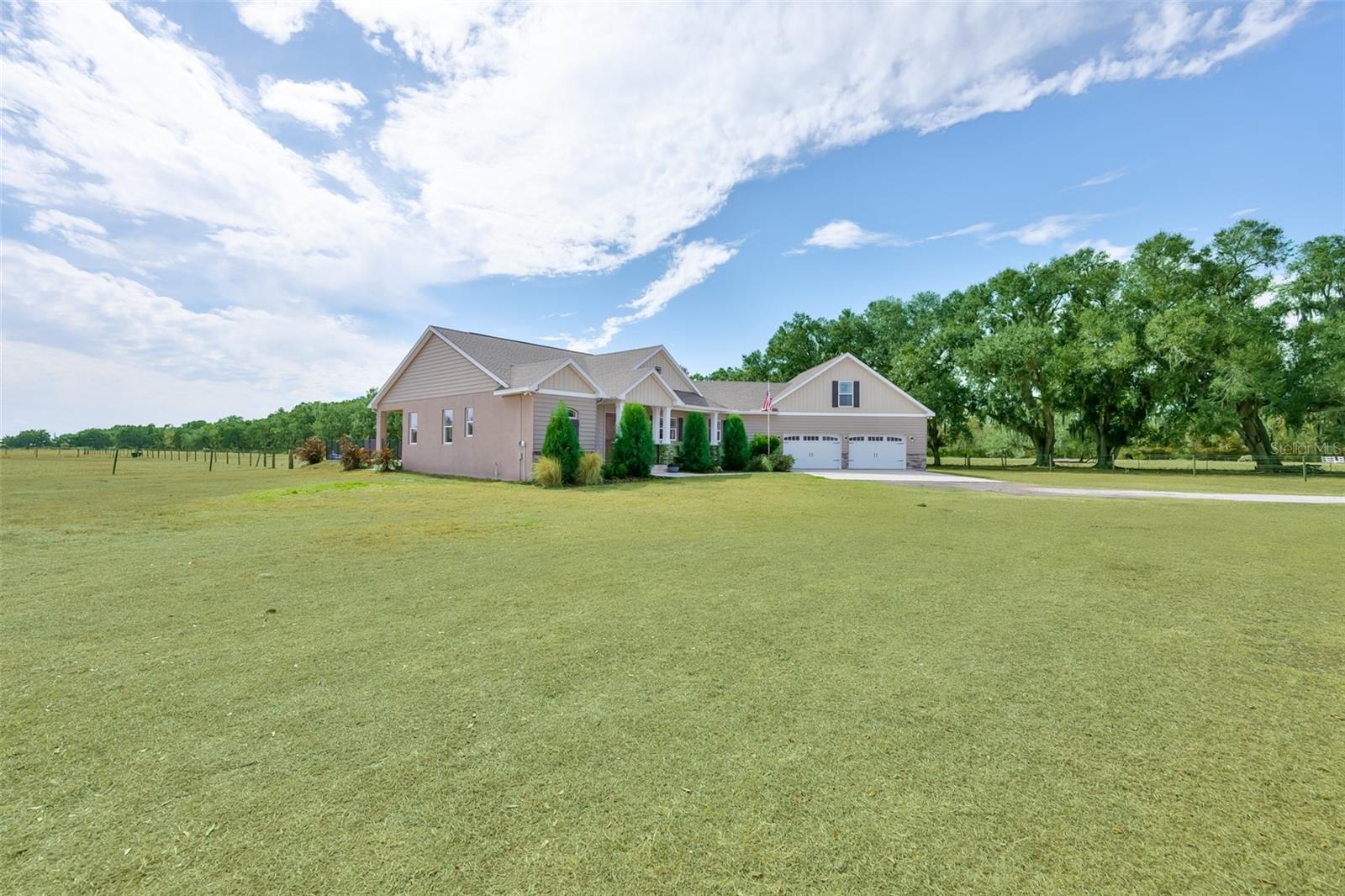 Image 59 of 100 For 7510 Lithia Pinecrest Road