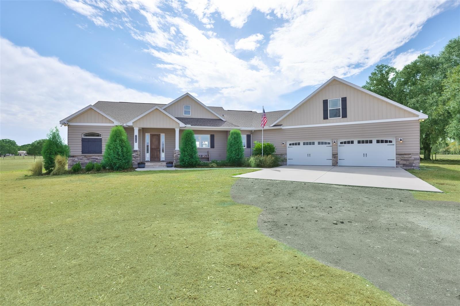 Image 7 of 100 For 7510 Lithia Pinecrest Road