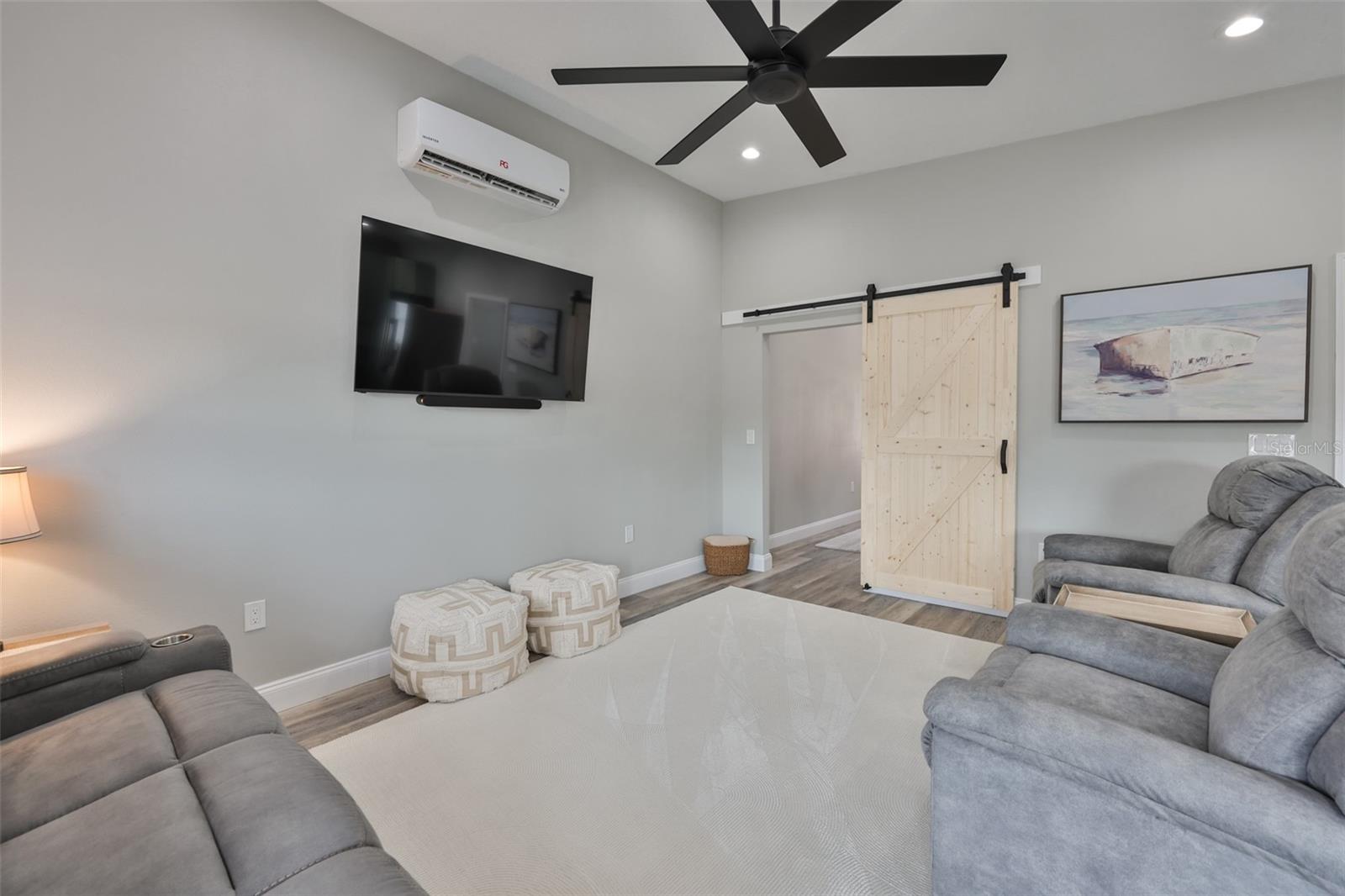 Image 83 of 100 For 7510 Lithia Pinecrest Road