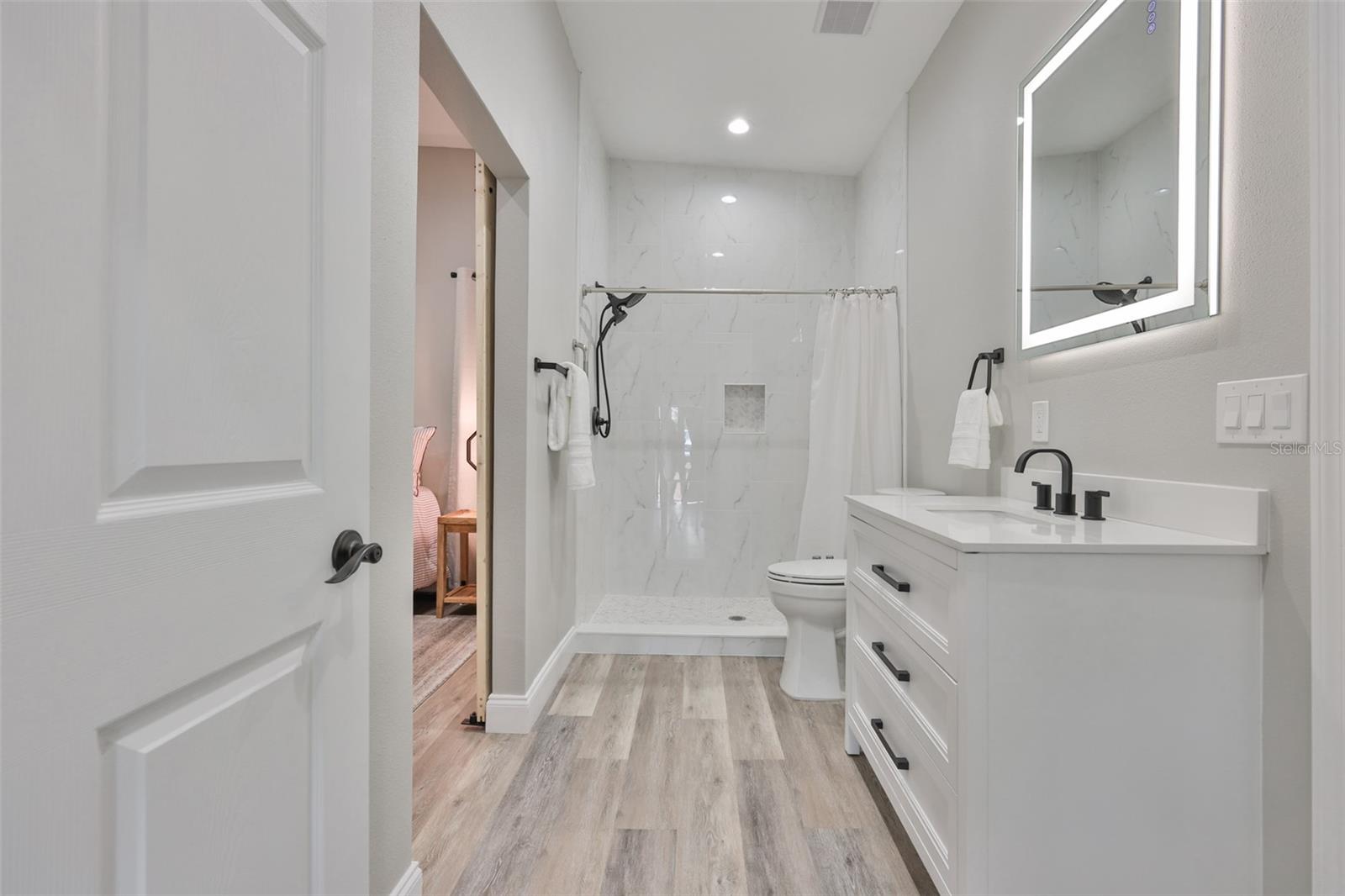 Image 85 of 100 For 7510 Lithia Pinecrest Road