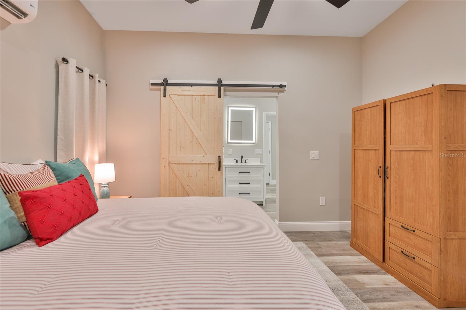 Image 87 of 100 For 7510 Lithia Pinecrest Road