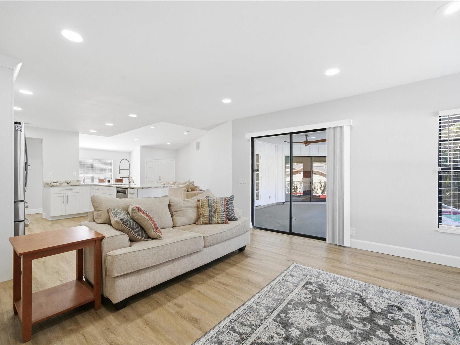 Image 17 of 48 For 4703 Orange Grove Way