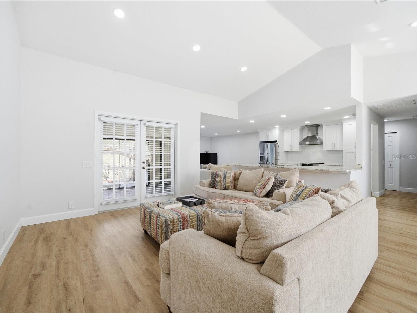 Image 20 of 48 For 4703 Orange Grove Way