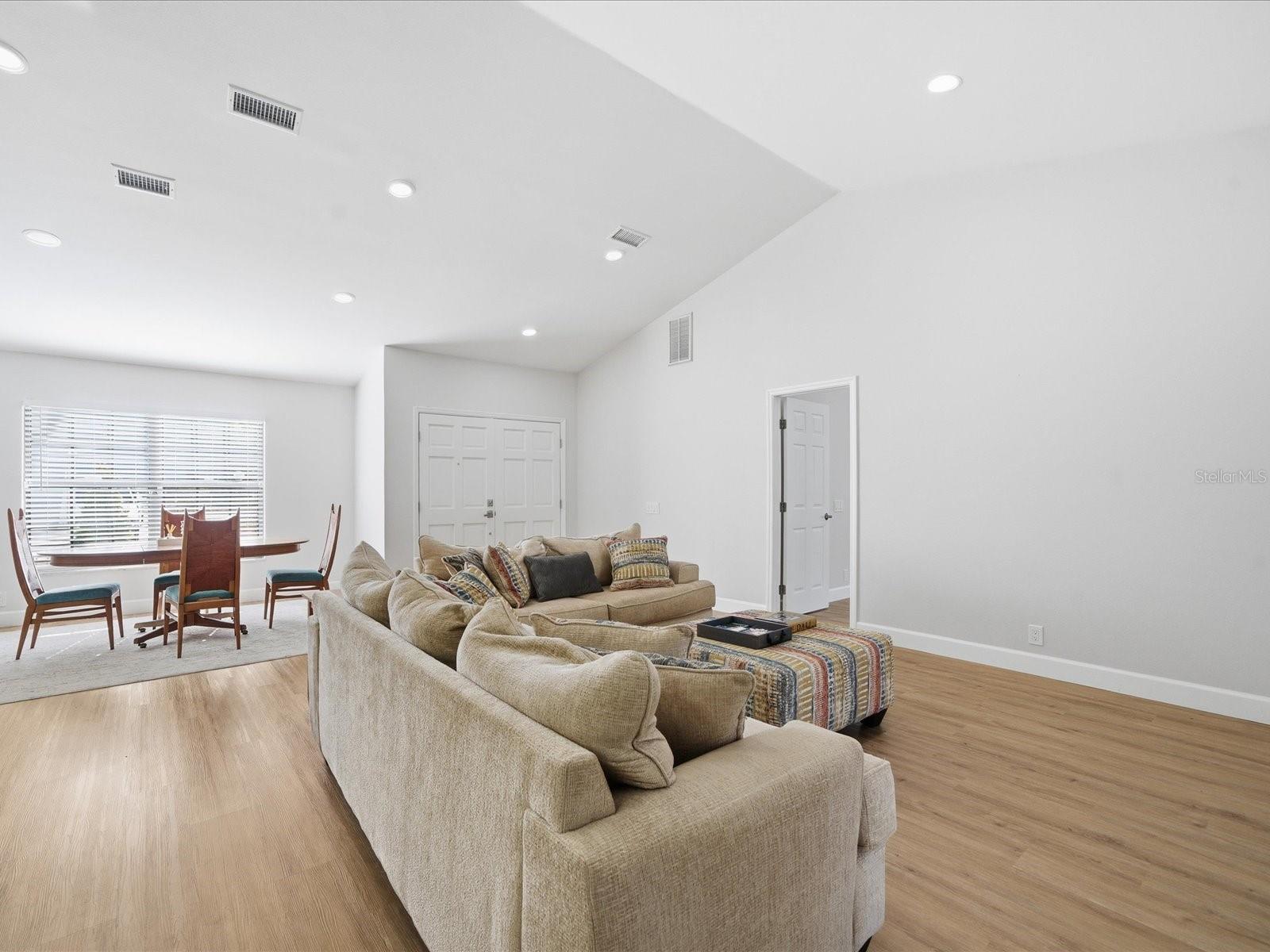 Image 21 of 48 For 4703 Orange Grove Way