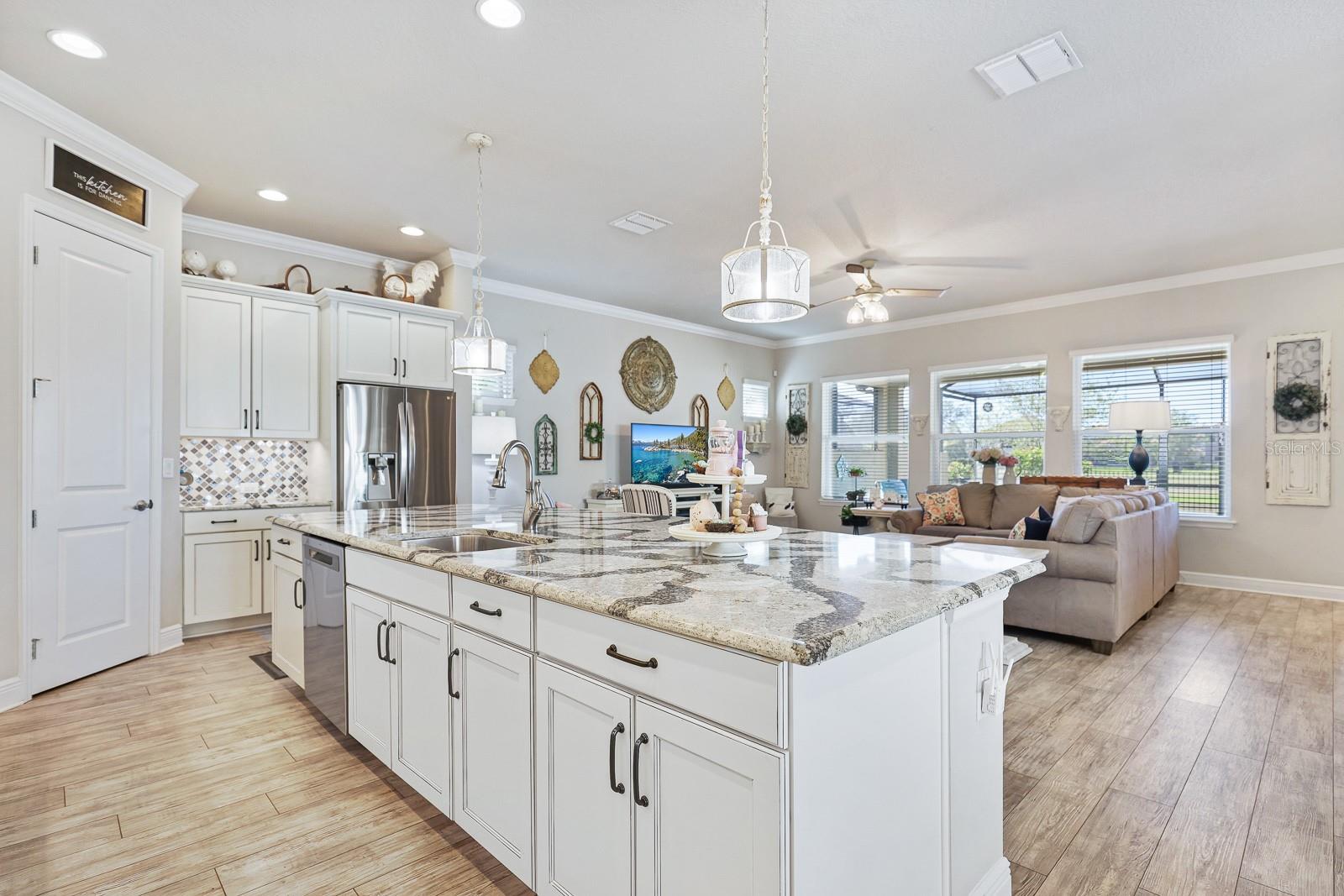 Image 18 of 63 For 13939 Swallow Hill Drive