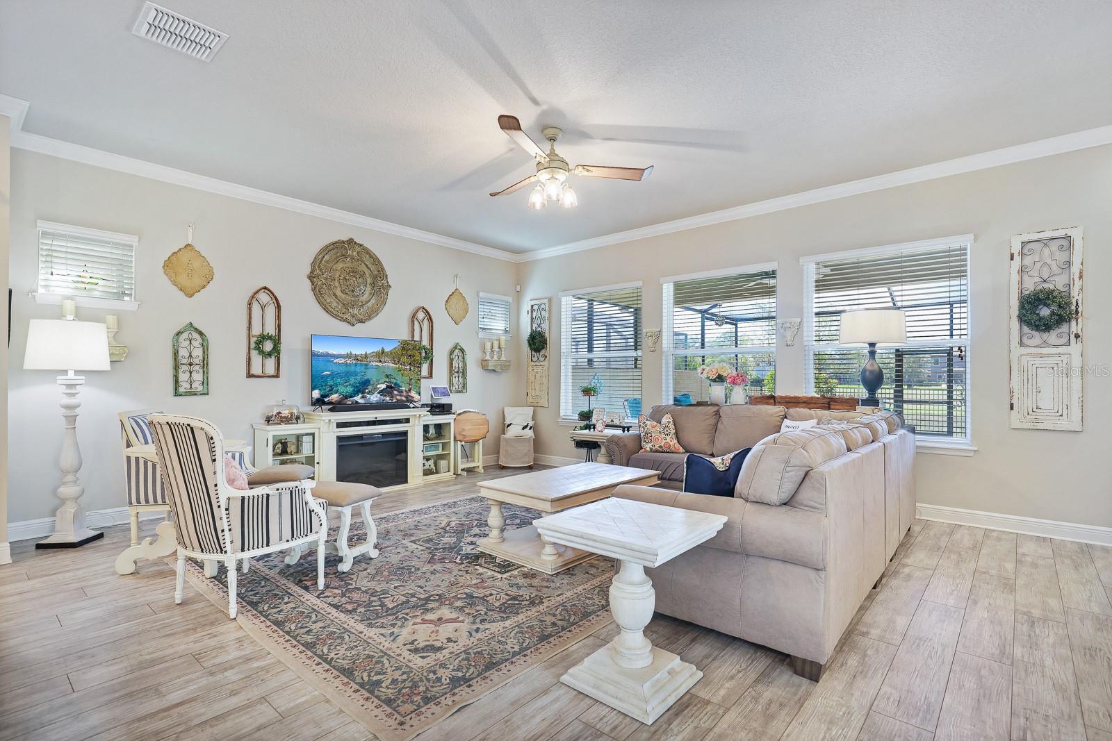 Image 19 of 63 For 13939 Swallow Hill Drive