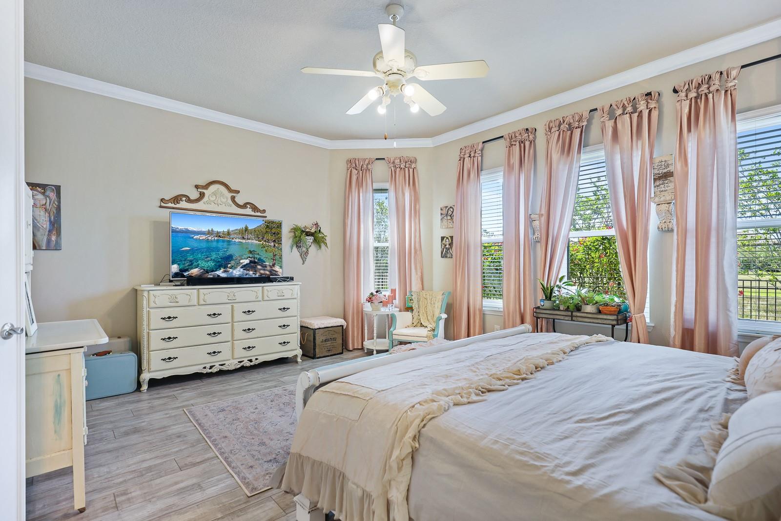 Image 25 of 63 For 13939 Swallow Hill Drive